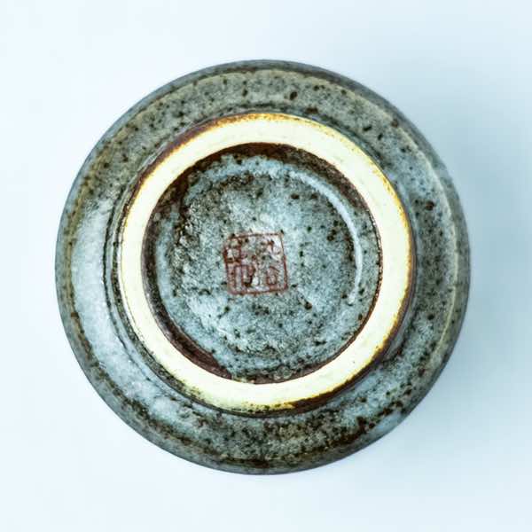 骨董品　陶芸　陶器　九谷焼2品　縁起物　七福神のぐい呑みと椀 骨董品 陶芸 陶器 九谷焼2品 縁起物 七福神のぐい呑みと椀