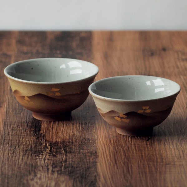 送料無料】 夫婦茶碗 夫婦湯呑 金箔連山 セット 木箱入り / 退職祝い 