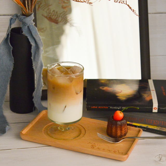 送料無料】 木製カフェトレー 名入れ彫刻料無料（10個以上から注文可能