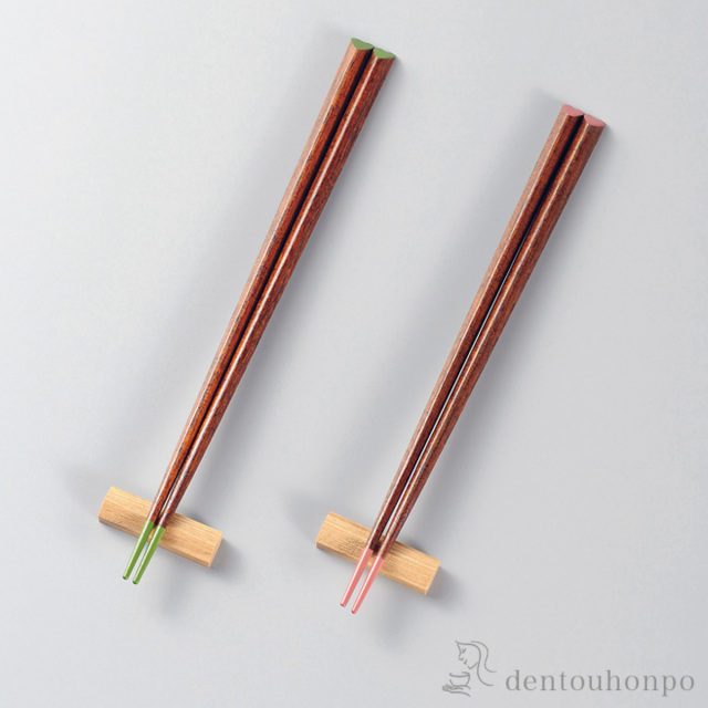 【送料無料】夫婦箸 仲良し 23.5cm 22cm 箸置付≪在庫確認後、1週間程で出荷≫ ( 父の日 プレゼント 初任給 お箸 プレゼント はし 高級箸 塗り箸 越前漆器 )