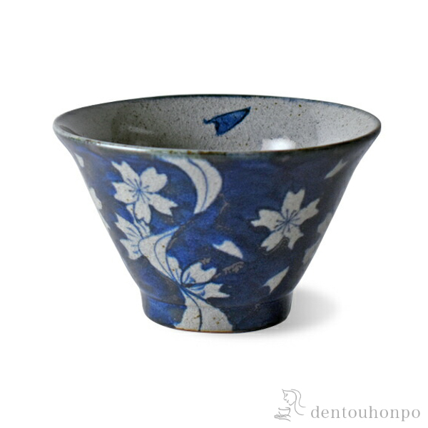 568碗 流水桜 / 和食 食器 おつまみ 朝食 煮物 波佐見焼 ≪在庫確認後