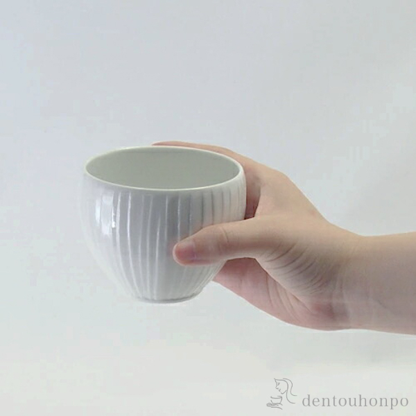 カップ 彫刻紋 白磁 草林彫 / 初任給 プレゼント 母の日 グラス こっぷ