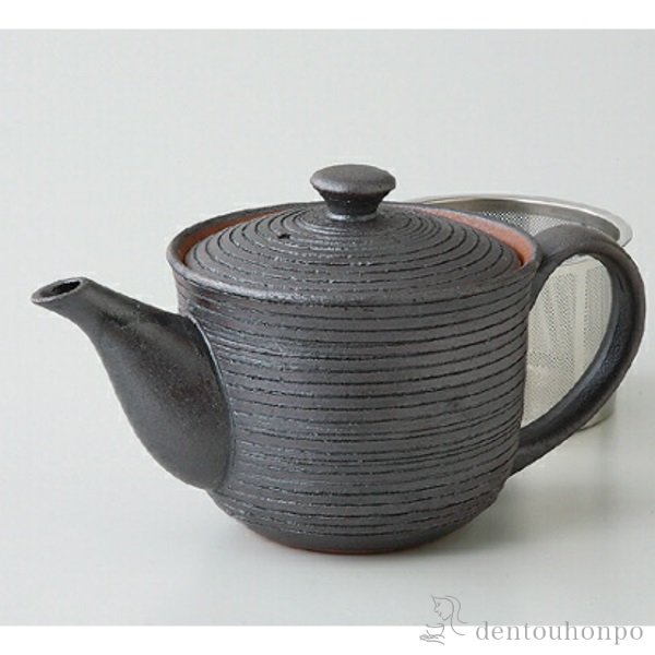 【送料無料】SSポット 黒千段≪在庫確認後、10~14営業日程で出荷≫ ( 退職祝い 定年 紅茶 ハーブティー 日本茶 ティーライフ 人気 波佐見焼 )