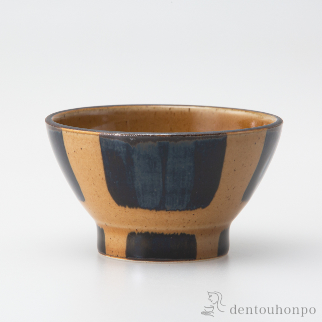 【送料無料】mode くらわんか碗 コハク M ３個セット≪在庫確認後、10~14営業日程で出荷≫ ( ごはん 白ご飯 お茶碗 飯碗 おすすめ 波佐見焼 )