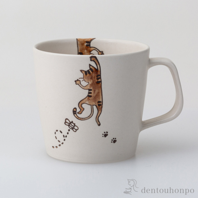 neko マグカップ 茶≪在庫確認後、7営業日程で出荷≫ ( プレゼント 猫 マグ ネコ 猫モチーフ 波佐見焼 )