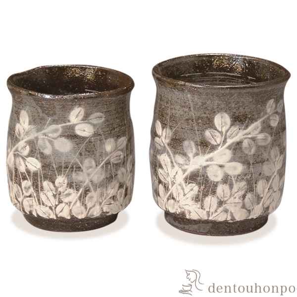 【送料無料】組湯呑 萩がさね ペア≪在庫確認後、1~3営業日で出荷≫ ( 名入れ有料 母の日 プレゼント 初任給 湯呑み 湯のみ セット 湯飲み おすすめ セット 清水焼 京焼 )