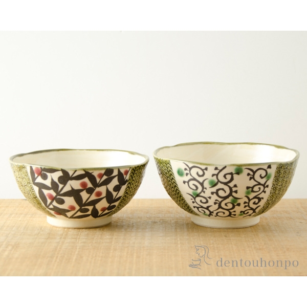 【送料無料】組飯碗 鉄絵三島 ペア≪在庫確認後、1~3営業日で出荷≫ ( 名入れ有料 母の日 プレゼント 初任給 ギフト プレゼント ご飯茶碗 結婚祝い おすすめ セット 清水焼 京焼 )