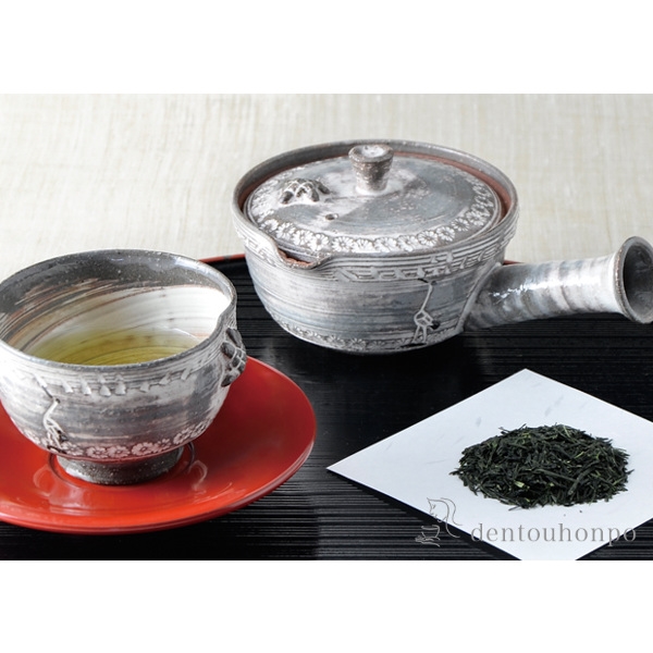 金蒔絵青海波 黒漆急須と湯呑み4客セット 木製漆器 急須 湯呑み セット 金蒔絵青海波 黒漆急須と湯呑み4客セット