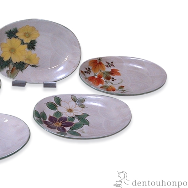 送料無料】 銘々皿揃 白掛彩草花 5個セット / プレート 醤油皿 豆皿