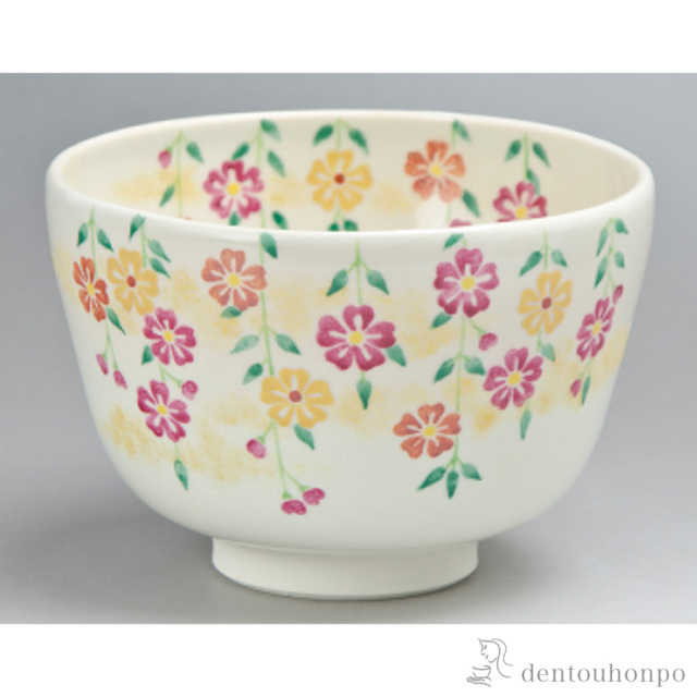 【送料無料】しだれ桜 抹茶碗≪在庫確認後、1~3営業日で出荷≫ ( 名入れ有料 母の日 プレゼント 初任給 抹茶碗 茶道具 茶器 お稽古用 抹茶 清水焼 京焼 )