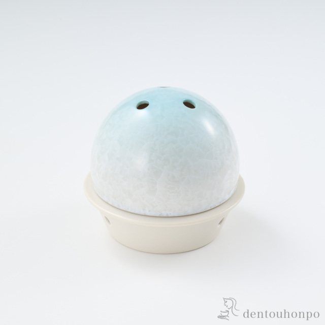 【送料無料】京 ごおり 白地水色 香立て付≪在庫確認後、1~3営業日で出荷≫ ( お香立て インセンス インテリア 雑貨 香皿 清水焼 京焼 )