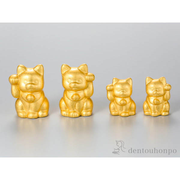 開運 招き猫 右手 S≪在庫確認後、1~3営業日で出荷≫ ( 箔一 木札名入れ有料 父の日 プレゼント 初任給 置物 幸運 開運 開店祝い 風水 金沢金箔 )