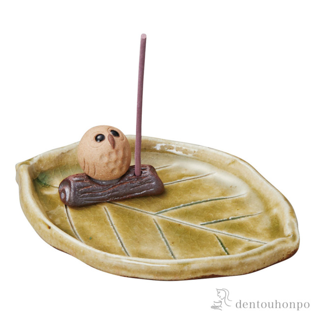 香皿 ふくろう 緑葉 丸≪在庫確認後、10~14営業日程で出荷予定≫ ( へちもん お香立て インセンス インテリア 雑貨 香皿 信楽焼 )