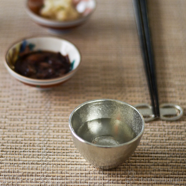 塩笥形 盃 ぐい呑み 酒器 No.2 古道具 アンティーク 送料無料】 ぐい呑 大 2個セット / 能作 ぐいのみ 盃 酒器