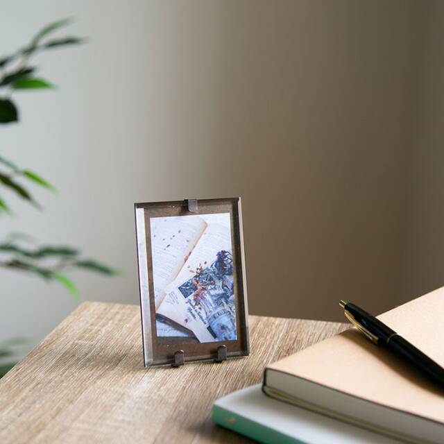 【送料無料】写真立て 金茶 桐箱入り≪在庫確認後、10~14営業日程で出荷≫ ( 能作 木箱名入れ有料 写真立て フォトフレーム 写真たて おしゃれ かわいい 高岡銅器 )