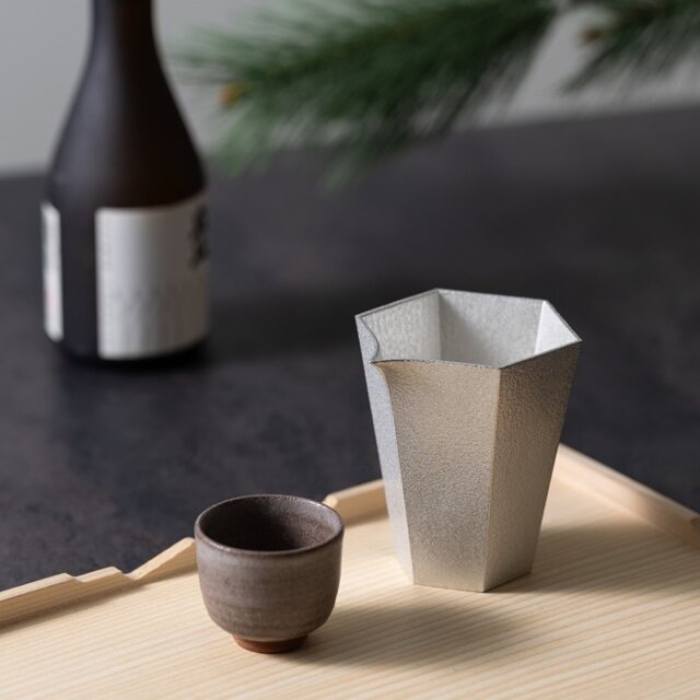 片口 六≪在庫確認後、10~14営業日程で出荷予定≫ ( 能作 名入れ有料 酒器 日本酒 冷酒 片口 おすすめ 高岡銅器 )