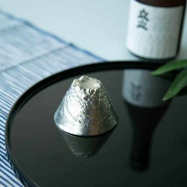 【送料無料】ぐい呑 立山 S≪在庫確認後、21営業日程で出荷≫ ( 能作 母の日 プレゼント 初任給 ぐいのみ 盃 酒器 猪口 日本酒 高岡銅器 )