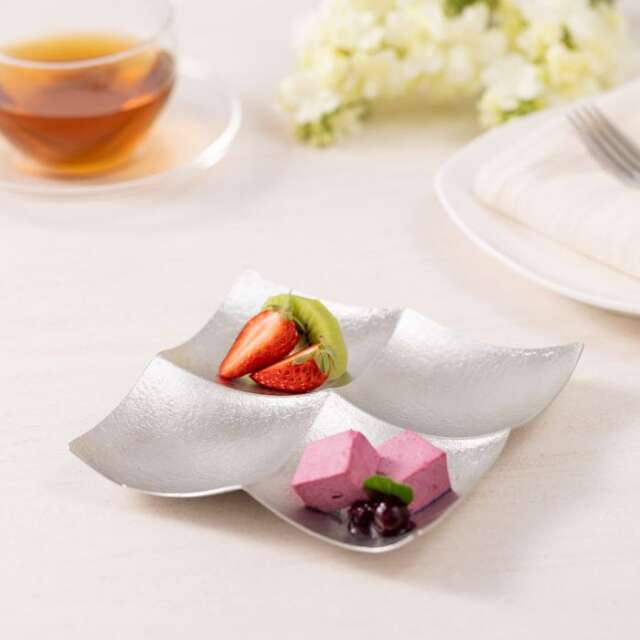 【送料無料】仕切り皿 パレットプレート L≪在庫確認後、10~14営業日程で出荷予定≫ ( 能作 盛皿 プレート テーブルウェア 食器 パーティー 高岡銅器 )