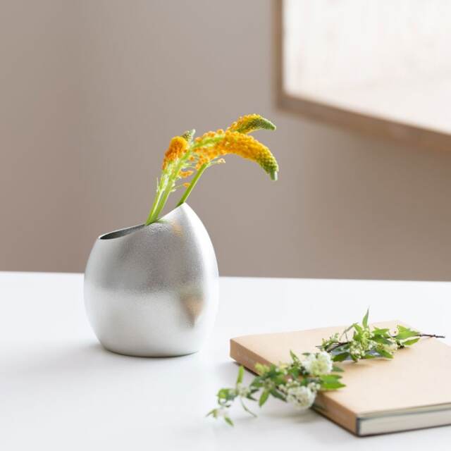 送料無料】 花瓶 まゆ L / 能作 ガラス フラワーベース 花器 一輪挿し