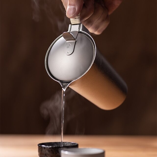 【送料無料】ちろり 蓋付 L≪在庫確認後、10~14営業日程で出荷予定≫ ( 能作 名入れ有料 酒器 日本酒 冷酒 片口 おすすめ 高岡銅器 )