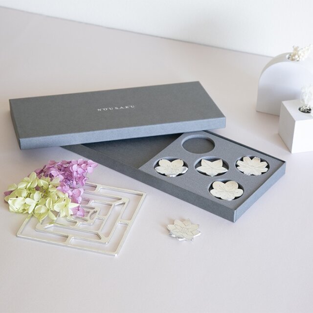 【送料無料】ありがとう ギフトセット KAGO1個・箸置5個入り≪在庫確認後、10~14営業日程で出荷予定≫ ( 能作 ギフトセット 結婚祝い 箸休め はしおき おしゃれ 高岡銅器 )