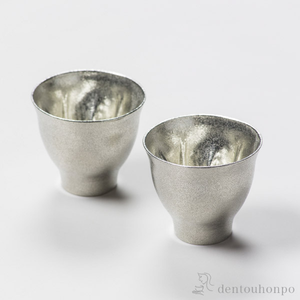 【送料無料】さくら錫 ぐい呑み≪在庫確認後、1~3営業日で出荷≫ ( 焼酎カップ ビールカップ 保温 保冷 人気 高岡銅器 )