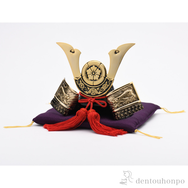 送料無料】 戦国武将 兜 織田信長公 / 兜 武者人形 コンパクト