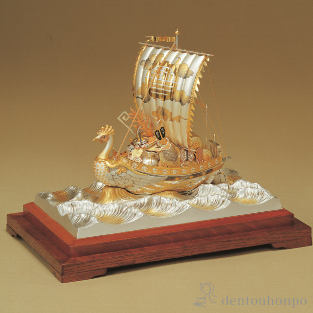 送料無料】 銀製 宝船 鳳凰 F 93g / 武比古 置物 七福神 恵比寿 大黒