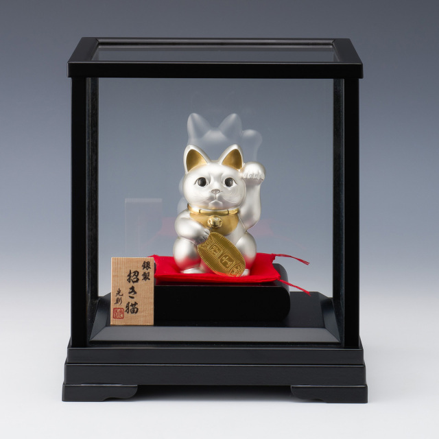 【送料無料】銀製 招き猫 単品 90g≪14営業日程で出荷予定≫ ( 置物 幸運 開運 まねきねこ 風水 東京銀器（銀工芸） )