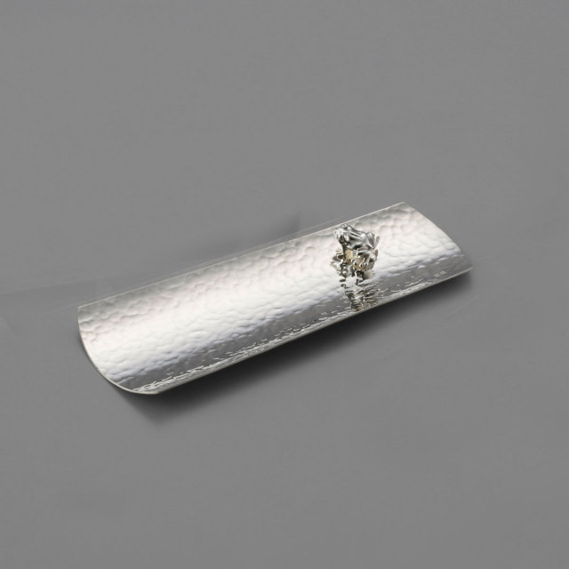 【送料無料】純銀 茶箕 鎚目 蛙 30g≪在庫確認後、10~14営業日程で出荷≫ ( 退職祝い 定年 茶器 抹茶 湯沸かし 茶室 人気 東京銀器（銀工芸） )