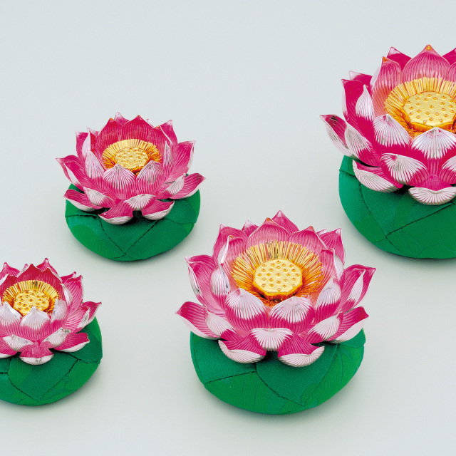 美品✨光則 純銀製仏花　蓮飾り（ピンク）1.7号　仏具　おりん　純金仕立て 美品✨光則 純銀製仏花 蓮飾り（ピンク）1.7号 仏具 おりん 純金仕立て