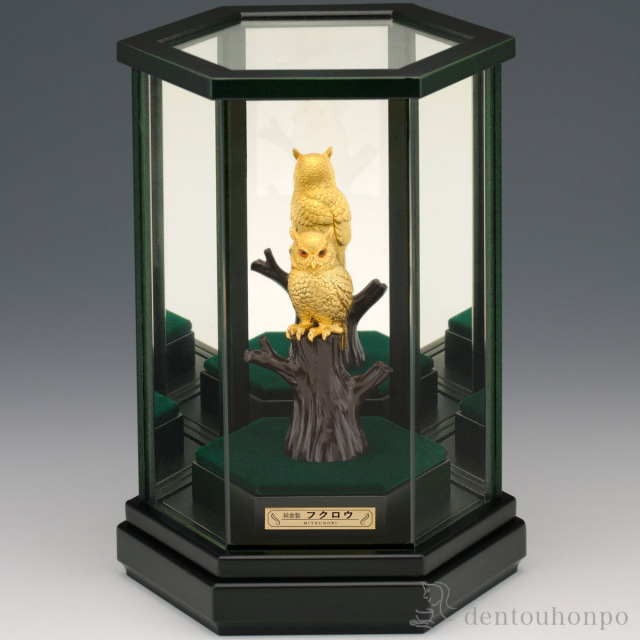 レトロ　フクロウ　ミミズク　オブジェ　飾り　金物　木製　工芸品 送料無料】 純金 ワシミミズク 7g / 高級 コレクション 美術品