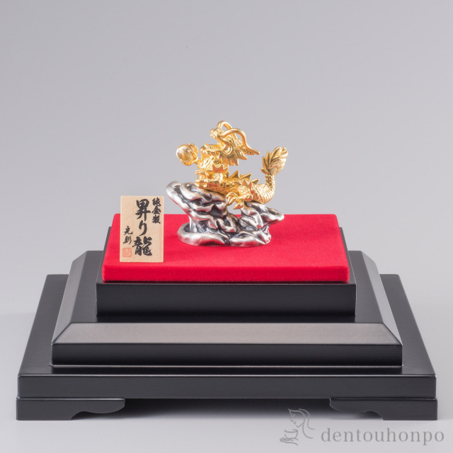 送料無料】 純金 昇り龍 純金12g / 高級 コレクション 美術品