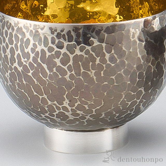 送料無料】 純銀 ぐい呑み 鎚目 30g / 高級 コレクション 美術品