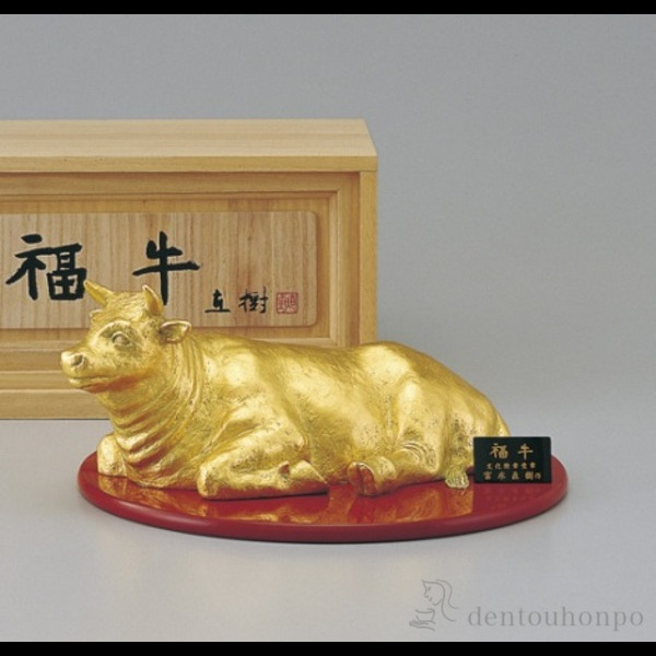 【送料無料】銅製 福牛 金箔 塗板付き≪在庫確認後、1~3営業日で出荷※5／8以降≫ ( 木札名入れ有料 子 辰 龍 午 丑 高岡銅器 )
