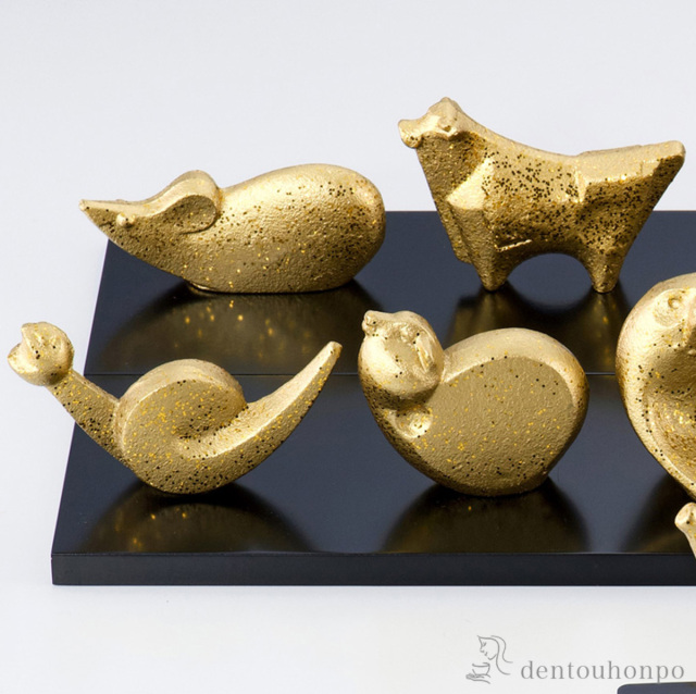 送料無料】 三枝惣太郎 十二支セット 木製塗板2枚・プラスチック台1