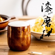 【送料無料】2重ロックカップ ダルマ 選べる2色 白檀 赤／黒 1個 ≪在庫確認後、1~3営業日で出荷≫ ( 漆磨 木箱名入れ有料 焼酎カップ ビールカップ 保温 保冷 人気 山中漆器 )