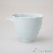 青磁 そそぎ器≪在庫確認後、10~14営業日程で出荷≫ ( 茶器 抹茶 湯沸かし 茶室 人気 波佐見焼 )
