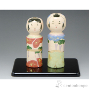 【送料無料】置物 こけし雛 敷台付き≪在庫確認後、1~3営業日で出荷≫ ( 清水焼 京焼 木札名入れ有料 退職祝い 定年 置物 幸運 風水 縁起物 人気 清水焼 京焼 )