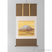 【送料無料】掛軸 吉祥富士≪1ヶ月程で出荷予定≫ ( 木札名入れ有料 掛軸 かけじく 表装 床の間 和室 金沢金箔 )