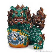 【送料無料】立獅子 交趾 8号≪在庫確認後、1~3営業日で出荷≫ ( 木札名入れ有料 置物 玄関 受付 風水 幸運 九谷焼 )