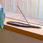 香立 木の葉 黒≪在庫確認後、7営業日程で出荷≫ ( 岩鋳 お香立て インセンス インテリア 雑貨 香皿 南部鉄器 )