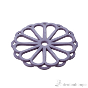 【送料無料】岩鋳 南部鉄器 釜敷 輪菊 艶消ラベンダー （小）≪在庫確認後、7営業日程で出荷≫ ( 岩鋳 母の日 プレゼント 初任給 急須 ポット 湯冷まし 茶器 おすすめ 南部鉄器 )