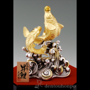 【送料無料】純金 昇鯉 120g≪1ヶ月程で出荷予定≫ ( 光則（金工芸） 木札名入れ有料 高級 コレクション 美術品 工芸品 伝統 東京銀器（金工芸） )