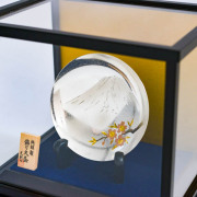 【送料無料】純銀 飾り大盃 富士桜 F 2.5号・43g≪在庫確認後、10~14営業日程で出荷≫ ( 光則（銀工芸） 木札名入れ有料 退職祝い 定年 高級 コレクション 美術品 工芸品 伝統 東京銀器（銀工芸） )