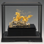 【送料無料】純金 青雲吉祥龍 C 180g≪1ヶ月程で出荷予定≫ ( 木札名入れ有料 高級 コレクション 美術品 工芸品 伝統 東京銀器（金工芸） )