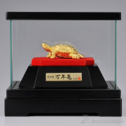 【送料無料】純金 万年亀 B 10g≪2ヶ月程で出荷予定≫ ( 木札名入れ有料 高級 コレクション 美術品 工芸品 伝統 東京銀器（金工芸） )