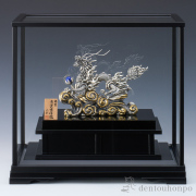 【送料無料】銀製 青雲吉祥龍 LPC C・300g≪在庫確認後、10~14営業日程で出荷≫ ( 木札名入れ有料 高級 コレクション 美術品 工芸品 伝統 東京銀器（銀工芸） )