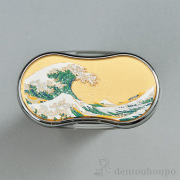 漆芸LEDルーペ 波 金≪在庫確認後、1~3営業日で出荷≫ ( 名入れ有料 ライト付き LED 読書 携帯 人気 山中漆器 )