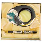 【送料無料】漆芸ルーペ・ボールペンセット 波（B）≪在庫確認後、1~3営業日で出荷≫ ( 名入れ有料 ライト付き LED 読書 携帯 人気 山中漆器 )